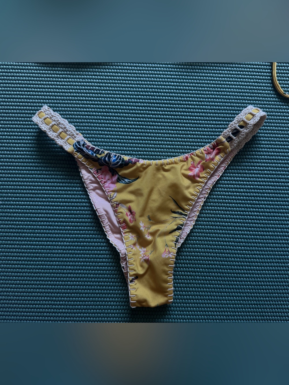 Capittana Yellow Floral Crochet-Trim Triangle Bikini set size Small - Picture 3 of 5